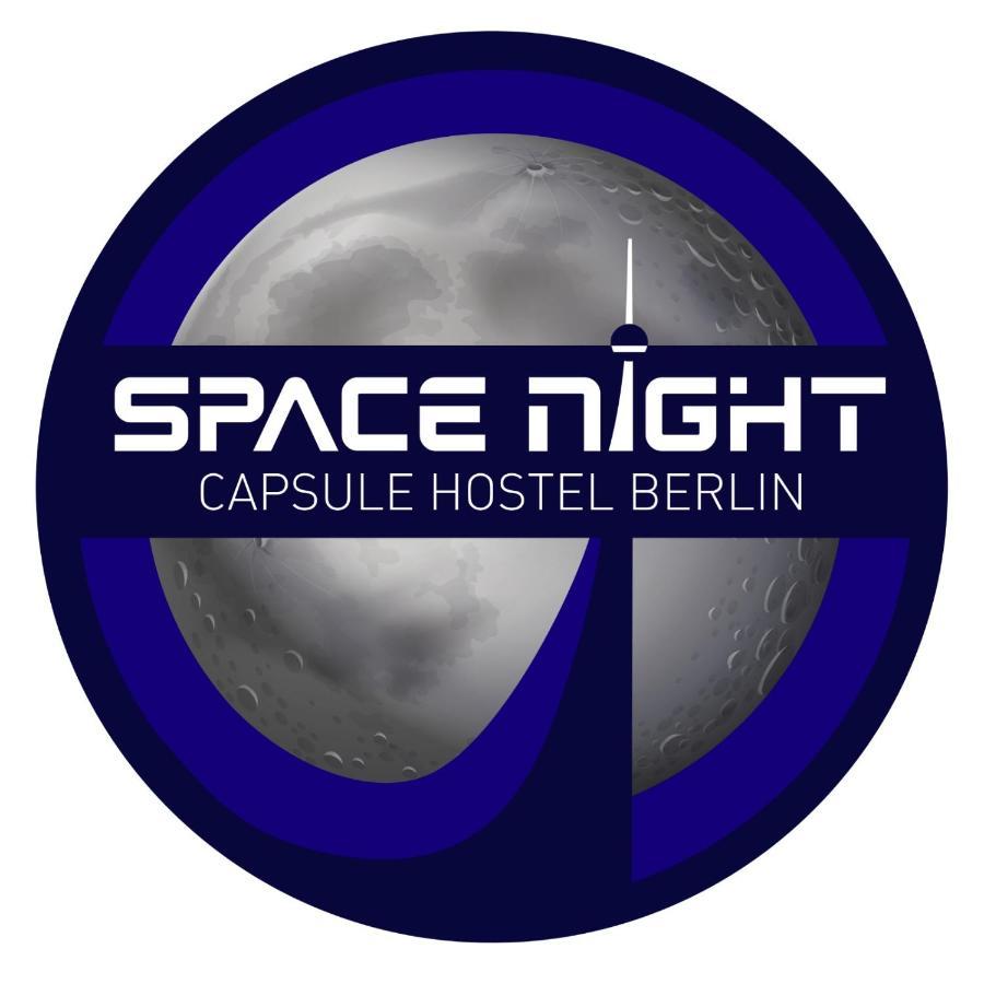 Space Night Capsule Hostel Berlijn Buitenkant foto